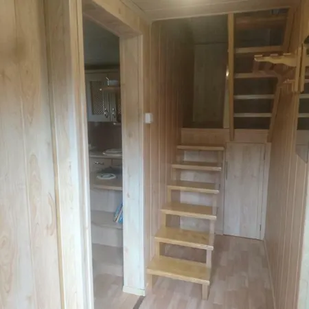 度假居 Dom Goscinny Cisza Beskidu 维斯拉